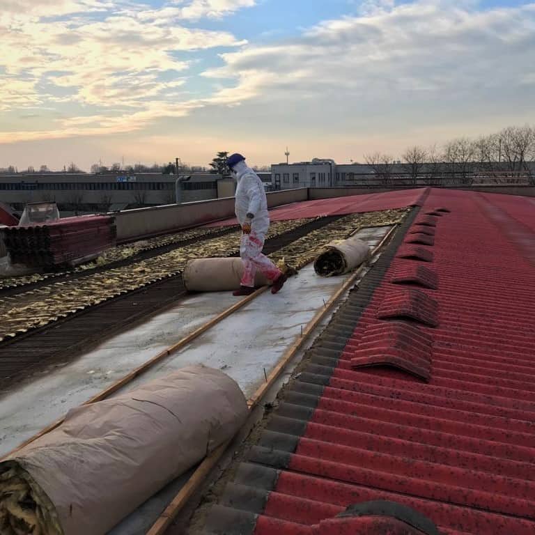 Smaltimento amianto e successivo rifacimento coperture